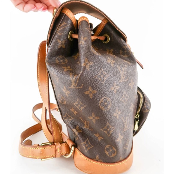 Louis Vuitton Monogram Montsouris MM Backpack - Picture 8 of 14